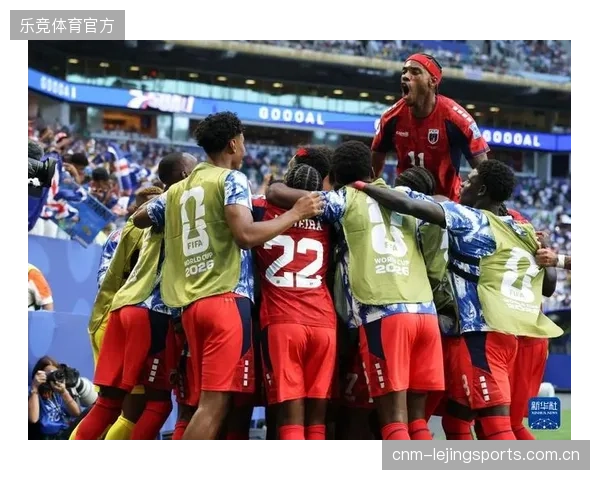 佛得角队以年轻球员为班底构建快速反击体系，高强度跑动是其挑战强队的资本。
